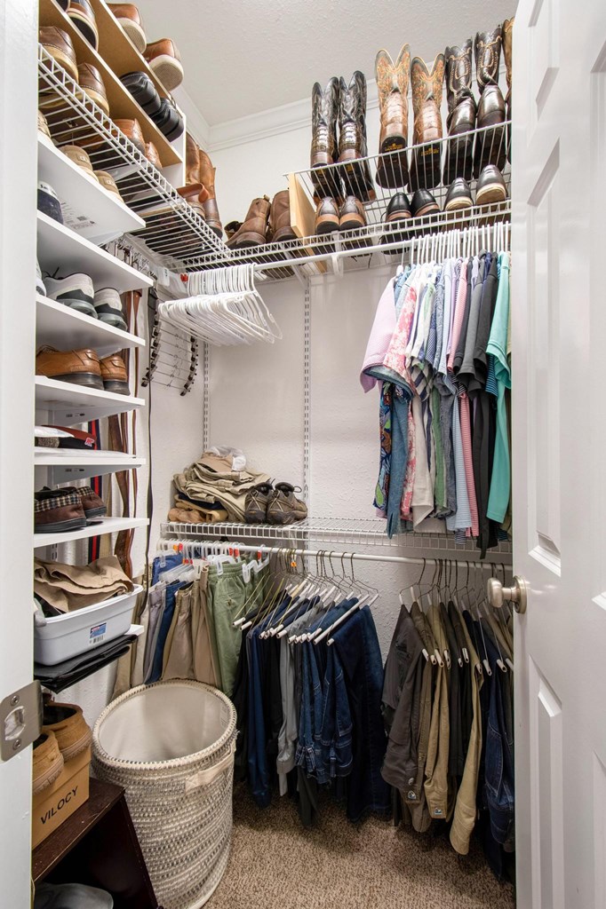 Walk in Closets His/Hers